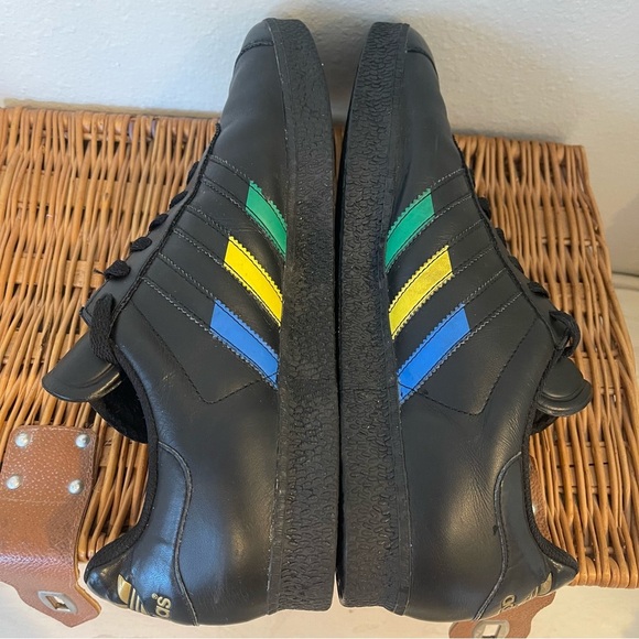 Rare Adidas Gazelle Men’s 11.5 Black Leather Tricolor Style G97299 - Picture 6 of 9